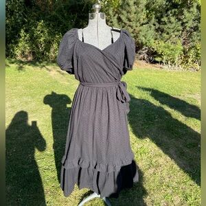 Ivy City Co black Swiss dot puff sleeve dress